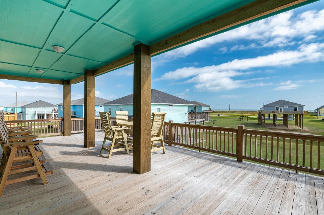 Stylish 4Br Crystal Beach Retreat Walk To Beach Bolivar Peninsula Extérieur photo